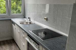 helle 3 Raumwohnung mit Balkon – Wilhelm-Klees-Straße 18c, 39108 Stadtfeld Ost, Magdeburg – Vorschaubild 2