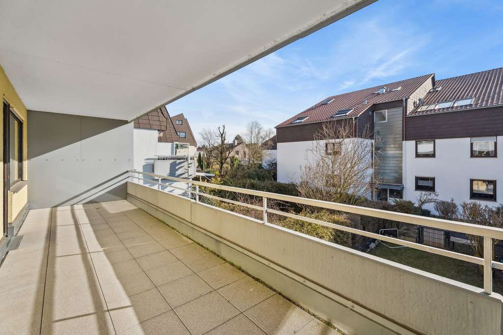 Immobilie in Wendlingen am Neckar - Sonnige 2-Zi. Wohnung mit großem Süd-/Westbalkon - Bild 0