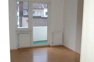 ERSTBEZUG NACH SANIERUNG : 3-Zimmerwohnung mit Balkon In Hagen – Adolfstraße 3, 58097 Hagen – Vorschaubild 2