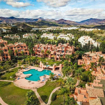 Wohnung zum Verkauf in Coto de la Serena. Estepona