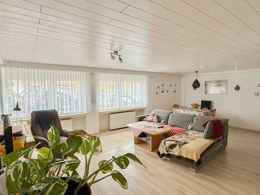 Immobilie in Bad Marienberg (Westerwald) - Gepflegtes Mehrfamilienhaus mit 8 Einheiten - Im Zentrum von Bad Marienberg! - Bild 4