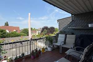 Charmante 2,5-Zimmer-Dachgeschosswohnung mit großer Terrasse in Oberhausen