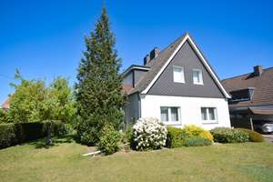 Einfamilienhaus mit Keller, 2 Garagen und Garten (ELW möglich) – Die vollständige Adresse der Immobilie erhältst du vom Anbieter., 23611 Bad Schwartau – Vorschaubild 4