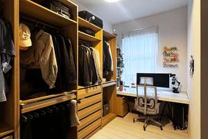 Ein Altbau, wie man ihn heute kaum noch findet: Stuck, Holzdielen & Balkon – Die vollständige Adresse der Immobilie erhältst du vom Anbieter., 10435 Prenzlauer Berg, Berlin – Vorschaubild 4