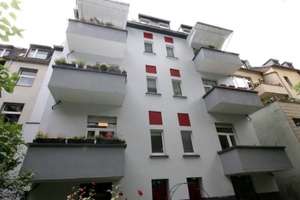 Charmante Renovierte Altbau EG Wohnung mit drei Zimmern und Balkon im Duisburger Wasserviertel  – Die vollständige Adresse der Immobilie erhältst du vom Anbieter., 47051 Altstadt, Duisburg – Vorschaubild 2