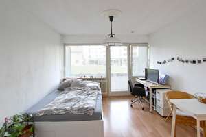 Möbliertes 1-Zimmer Apartment mit Balkon in Winterhude