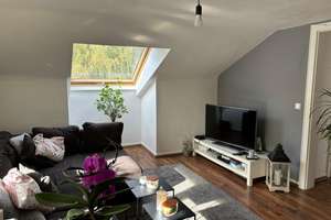 Geschmackvolle, neuwertige 3,5-Zi.-DG-Wohnung mit gehobener Innenausstattung in Bochum – Die vollständige Adresse der Immobilie erhältst du vom Anbieter., 44869 Höntrop, Bochum – Vorschaubild 3