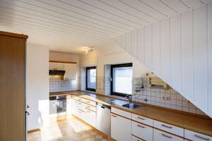 Charmante Dachgeschosswohnung mit Dachterrassenoption – Die vollständige Adresse der Immobilie erhältst du vom Anbieter., 33613 Schildesche, Bielefeld – Vorschaubild 2