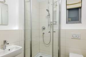 Bezugsfreie 3 Zimmer Neubau-Wohnung mit Balkon und Spreeblick - Fußbodenheizung - Tiefgarage – Die vollständige Adresse der Immobilie erhältst du vom Anbieter., 10589 Charlottenburg, Berlin – Vorschaubild 27