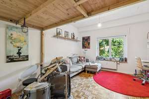 Property thumbnail 11