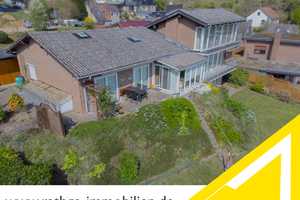 Lauenburg: Beeindruckendes Haus mit traumhaftem Elbblick, großem Grundstück und Einliegerwohnung! – Herzogtum Lauenburg (Kreis) – Vorschaubild 1