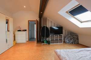 Familienidylle mit Potenzial: Charmantes Zweifamilienhaus mit großem Garten – Die vollständige Adresse der Immobilie erhältst du vom Anbieter., 33758 Schloß Holte-Stukenbrock – Vorschaubild 15
