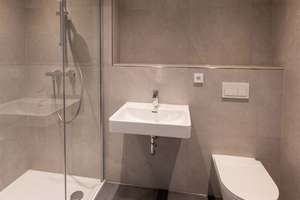 Wohnen mit Ruhefaktor – Exklusive 2-Zimmer-Wohnung mit Loggia und Blick zum grünen Innenhof – Leipziger Straße 35, 1097 Leipziger Vorstadt, Dresden – Vorschaubild 12