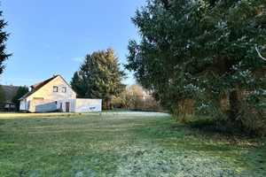 Braunschweig: 1-2-Familienhaus in perfekter Lage und 1.368 m² Grundstück – Braunschweig – Vorschaubild 1