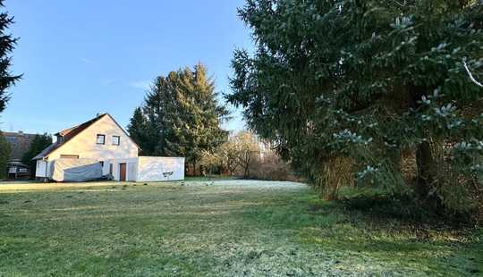 Bild von Braunschweig: 1-2-Familienhaus in perfekter Lage und 1.368 m² Grundstück
