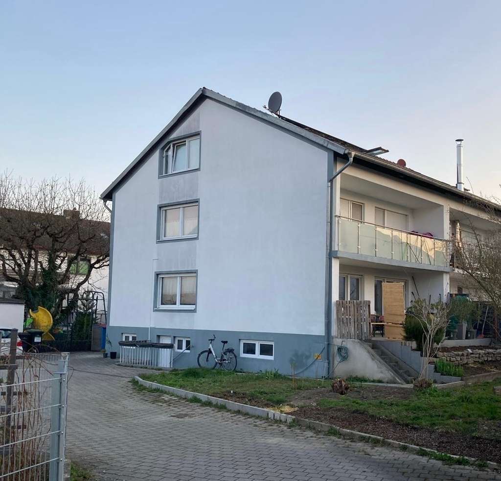 " Provionsfrei !! DHH in ruhiger Lage, hoher Freizeitwert! Gute Verkehrsanbindung  !"