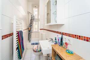 Im Herzen Friedenaus! Ruhige Altbau-Wohnung; 2 Zimmer, neue Küche, Stuck, Holzdielen, Balkon. – Die vollständige Adresse der Immobilie erhältst du vom Anbieter., 12161 Friedenau, Berlin – Vorschaubild 9