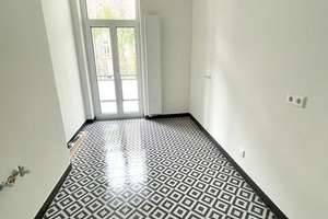 Erstbezug nach Sanierung: Charmante Stadtwhg. mit großem Balkon in energetisch saniertem Stilaltbau – Die vollständige Adresse der Immobilie erhältst du vom Anbieter., 40211 Pempelfort, Düsseldorf – Vorschaubild 8