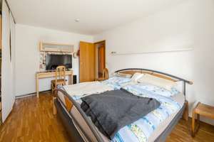 schöne 3,5 Zi. Wohnung Luginsland an den Weinbergen mit TG Stellplatz, 2 Balkone – Maximilianstr 4, 70327 Luginsland, Stuttgart – Vorschaubild 9