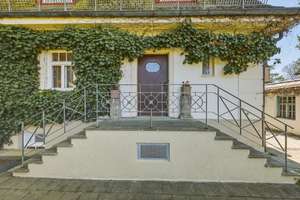 Familienjuwel in traumhafter Lage: historisches Anwesen mit weitläufigem Garten in Trudering! – Die vollständige Adresse der Immobilie erhältst du vom Anbieter., 81825 Waldtrudering, München – Vorschaubild 3