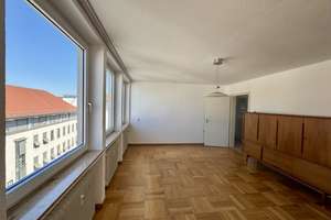 Großzügige Dachgeschosswohnung WG-geeignet - Zentral in Ulm – Die vollständige Adresse der Immobilie erhältst du vom Anbieter., 89073 Mitte, Ulm – Vorschaubild 3