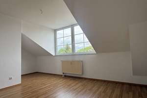 Charmante Dachgeschosswohnung mit Spitzboden in ruhiger Lage von Berlin-Bohnsdorf – Die vollständige Adresse der Immobilie erhältst du vom Anbieter., 12526 Bohnsdorf, Berlin – Vorschaubild 7