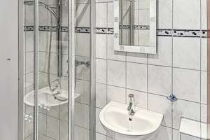 Property thumbnail 13