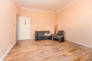 KENSINGTON - EXKLUSIV: Altbauflair trifft Komfort – 2-Zimmer-Wohnung mit Potenzial – Die vollständige Adresse der Immobilie erhältst du vom Anbieter., 10829 Schöneberg, Berlin – Vorschaubild 5