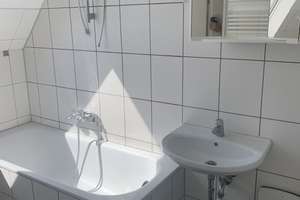 Helle Dachgeschosswohnung mit 6 Zimmern – Nibelungenstraße 68, 47057 Neudorf-Süd, Duisburg – Vorschaubild 9