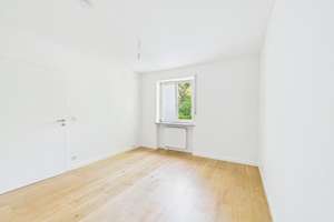 gut geschnittene, renovierte & sofort verfügbare, leere Erdgeschoßwohnung in Solln – Die vollständige Adresse der Immobilie erhältst du vom Anbieter., 81479 Solln, München – Vorschaubild 9