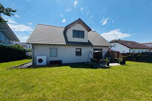 Modernes EFH in Neubauqualität (BJ 2021) mit unverbautem Weitblick, Klimaanlage & 3 Garagenplätzen – Die vollständige Adresse der Immobilie erhältst du vom Anbieter., 74749 Rosenberg – Vorschaubild 2