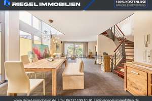 Sie hier? Wir auch! Stilvolle DHH mit Galerie, mediterranem Garten & hochwertiger Ausstattung – Die vollständige Adresse der Immobilie erhältst du vom Anbieter., 68804 Altlußheim – Vorschaubild 1