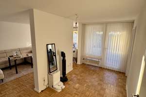 Helle, modernisierte 3,5-Zimmer-Wohnung mit zwei Balkonen direkt am Olympiapark – Werner-Friedmann-Bogen 14, 80993 Alt-Moosach, München – Vorschaubild 8