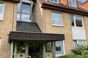 Großzügige 2-Zimmerwohnung im Erdgeschoss für 2 Personen ab 65 Jahren mit WBS! – Hogenlietgrund 4b, 22417 Langenhorn, Hamburg – Vorschaubild 2