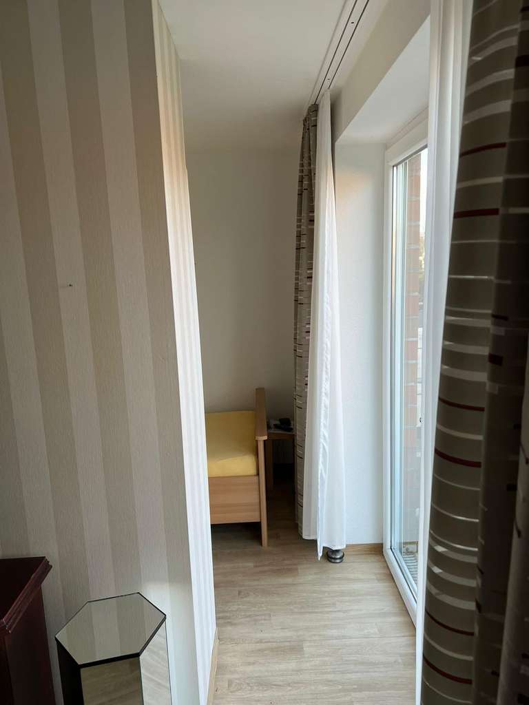 Immobilie in Weyhe - Altersgerechte 1-Zimmer-Wohnung mit Schlafnische, Duschbad, Westbalkon, Fahrstuhl. - Bild 4