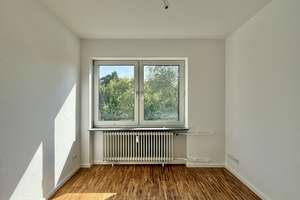 Großzügige + helle 3-Zimmer-Wohnung mit Balkon in guter Lage – Die vollständige Adresse der Immobilie erhältst du vom Anbieter., 30559 Anderten, Hannover – Vorschaubild 8