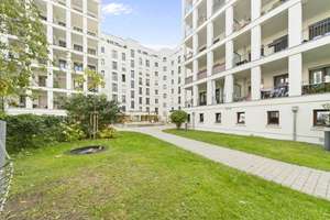 REPRÄSENTATIVE 5-ZIMMER-WOHNUNG IN MITTE
IM MEDITERRANEN FLAIR
MIT ALLEM, WAS DAZU GEHÖRT – Die vollständige Adresse der Immobilie erhältst du vom Anbieter., 10179 Mitte (Ortsteil), Berlin – Vorschaubild 13