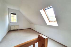 Balkon, Tageslichtbad, Parkett - Helle 3-Zimmer-Maisonette Baujahr 98 mit TG-Stellplatz u. Aufzug! – Bärengasse a.A., 7747 Lobeda-Altstadt, Jena – Vorschaubild 15