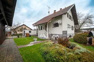 Gepflegtes Haus in Hunderdorf. – Straubing-Bogen (Kreis) – Vorschaubild 1