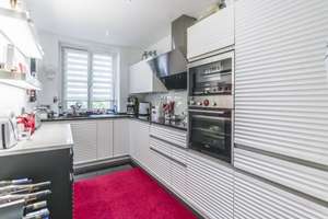 WOW *Paul & Partner* EINLADENDE WOHNUNG MIT TERRASSE UND GARTEN, IDEAL GELEGEN ! ZUM WOHLFÜHLEN ! – Die vollständige Adresse der Immobilie erhältst du vom Anbieter., 65185 Südost, Wiesbaden – Vorschaubild 7