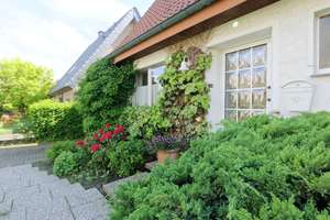 Charmantes Einfamilienhaus in zentraler Lage von Paderborn mit großem Grundstück – Die vollständige Adresse der Immobilie erhältst du vom Anbieter., 33102 Kernstadt, Paderborn – Vorschaubild 3