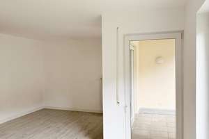 Helle 2,5-Raum-Wohnung mit Einbauküche + Terrasse + neues Bad auf dem Kaßberg