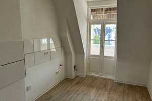 Renovierte 2-Zimmer-Wohnung mit Charme und sonnigem Balkon – Johannesstraße 52, 24143 Gaarden-Ost, Kiel – Vorschaubild 3