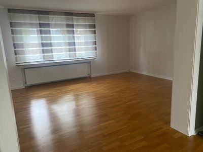 Helle 3-Zimmer-Wohnung in ruhiger Lage und mit Gartenmitbenutzung