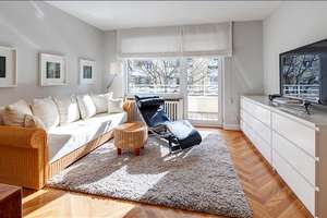 Möbliert: Helle Wohnung mit Südloggia – Die vollständige Adresse der Immobilie erhältst du vom Anbieter., 81379 Thalkirchen, München – Vorschaubild 1