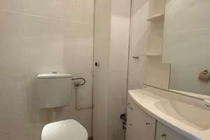 3-Zimmer-Wohnung mit Loggia und Weitblick über Berlin – Fahrstuhl, 2 Stellplätze, Renovierungsobjekt – Die vollständige Adresse der Immobilie erhältst du vom Anbieter., 12349 Buckow, Berlin – Vorschaubild 11