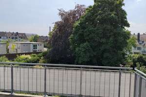 PROVISIONSFREI: Moderne DG-Wohnung in Bilk mit 15m² Dachterrasse, Luxus-Küche und 2 TG Plätzen – Die vollständige Adresse der Immobilie erhältst du vom Anbieter., 40225 Bilk, Düsseldorf – Vorschaubild 2
