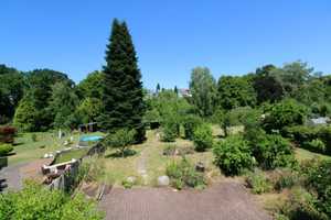 Große Familien oder Kapitalanleger: 2 freistehende Häuser für den Preis für einen und großem Garten – Offenbach (Kreis) – Vorschaubild 15