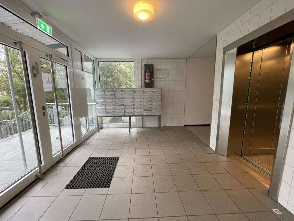 Freie Wohnung im Hochparterre mit Renovierungs- und Modernisierungsbedarf in Schilksee, Kiel – Bild 4