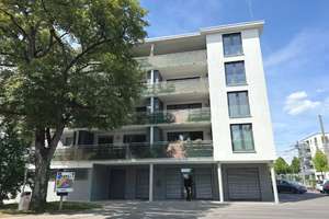 Moderne hochwertige 3-Zimmer-Etagenwohnung mit Balkon in Möhringen zu vermieten.